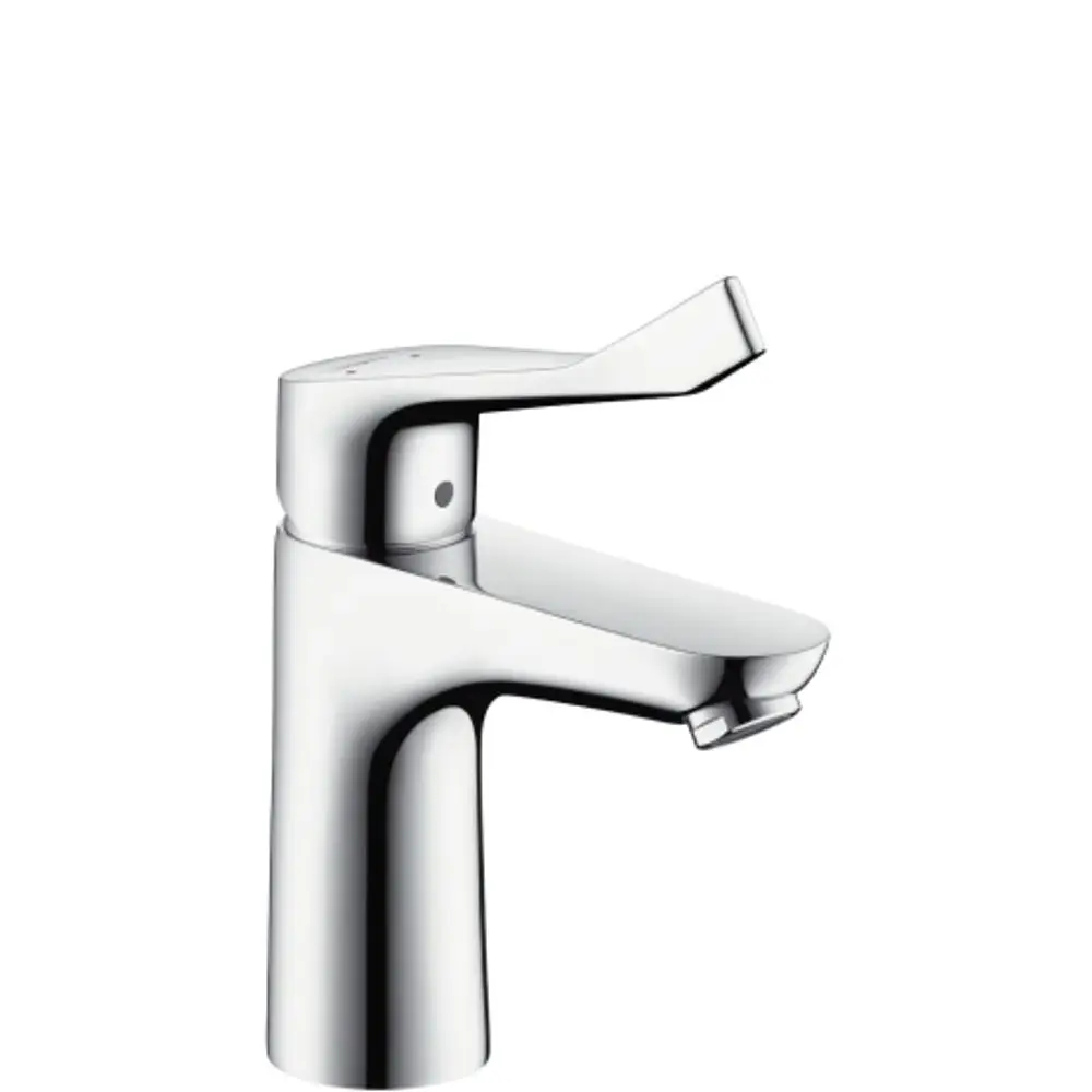 Einhebel-Waschtischmischer aus Chrom von Hansgrohe mit einem komfortablen Griff und integrierter Zugstangen-Ablaufgarnitur.